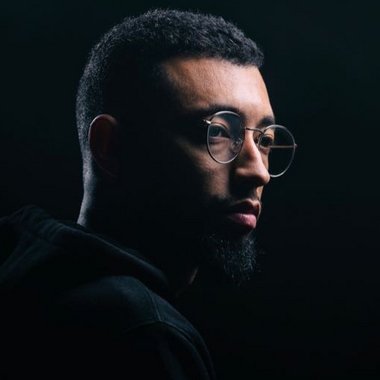 El B. - Freelance Music Producer