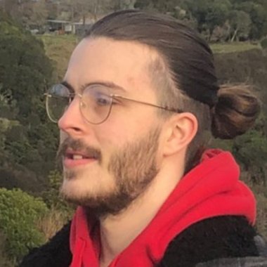 Nash B. - Freelance Community Manager