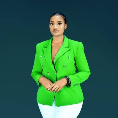 Grace L. - Freelance Web Developer