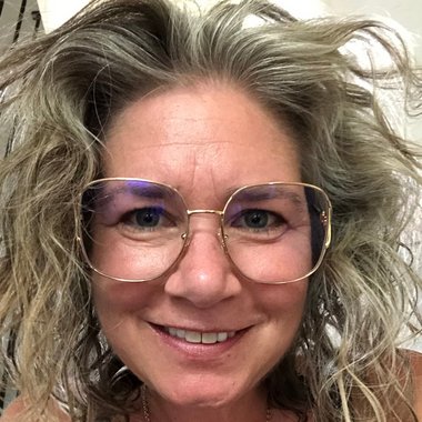 Anne W. - Freelance Web Developer