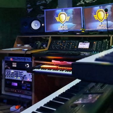 Oludare E. - Freelance Mixing Engineer