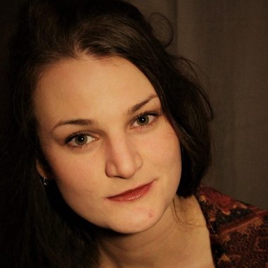 Julia B. - Freelance Violinist