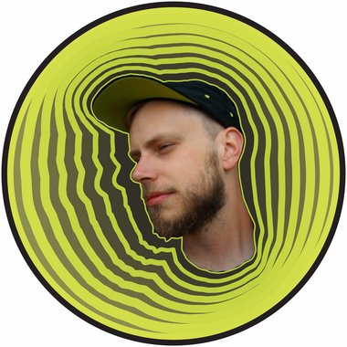 Alexander A. - Freelance Musician