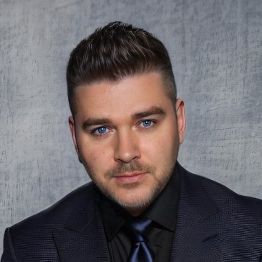 RJohnson - Freelance Graphic Designer