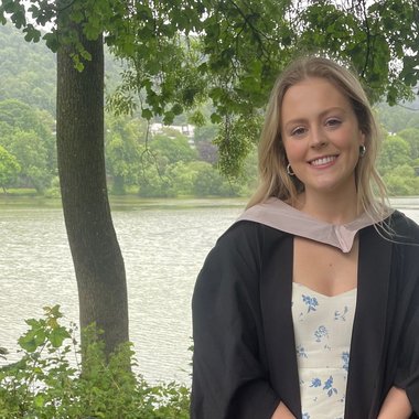 Molly B. - Freelance Presenter