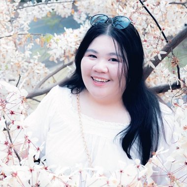 Punyanuch T. - Freelance Graphic Designer