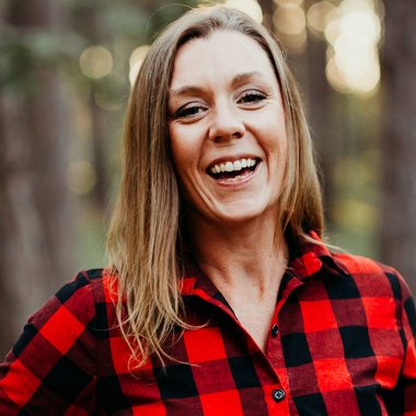 Janet D. - Freelance Product Marketer