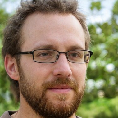 Thomas L. - Freelance Web Developer