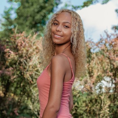 Michela H. - Freelance Art Director