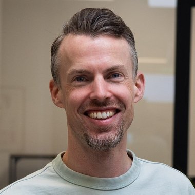 Robert - Freelance Packaging Designer