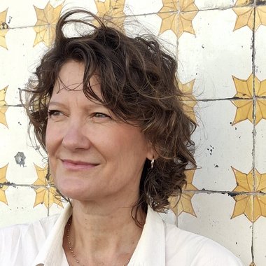 Nicole D. - Freelance Graphic Designer