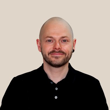 Marco R. - Freelance Brand Designer