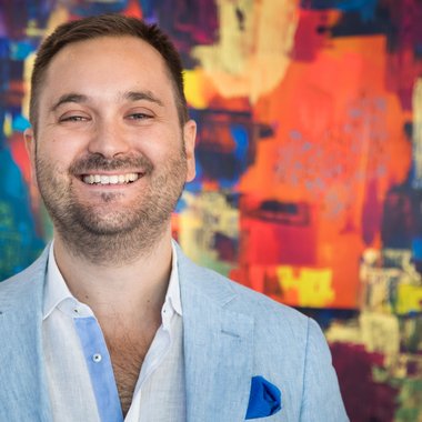 Gustave R. - Freelance Marketer