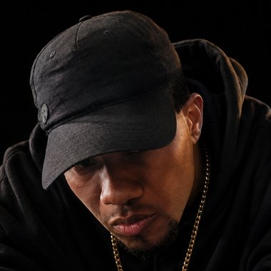 Desmond - Freelance Mixing Engineer
