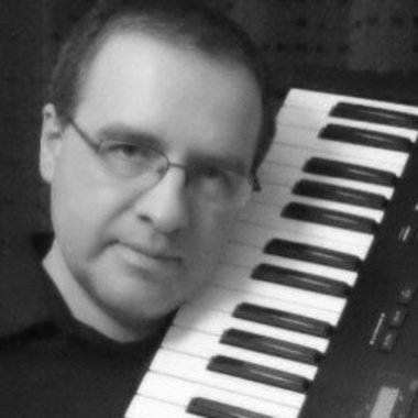Roger P. - Freelance Organist