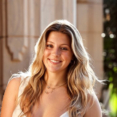 Alexandra C. - Freelance Designer