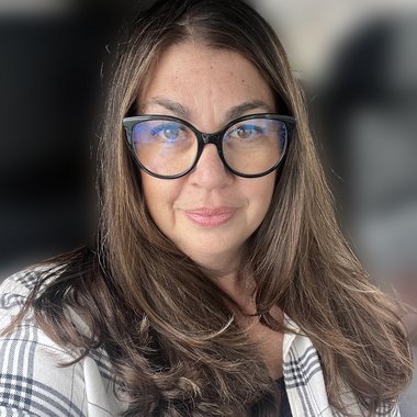 kmellbart - Freelance Graphic Designer