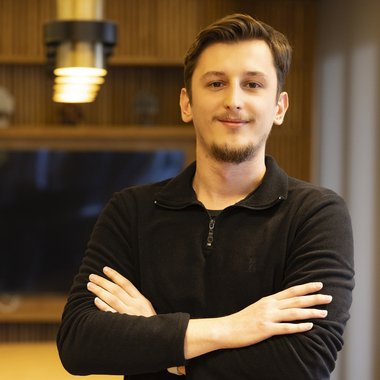 Yunus E. - Freelance Full Stack Developer