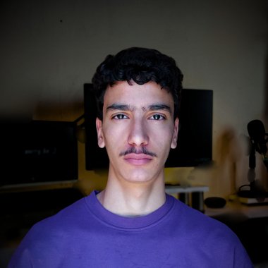 Douache Z. - Freelance Social Media Freelancer