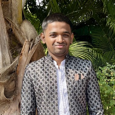 Nikhil B. - Freelance Web Developer