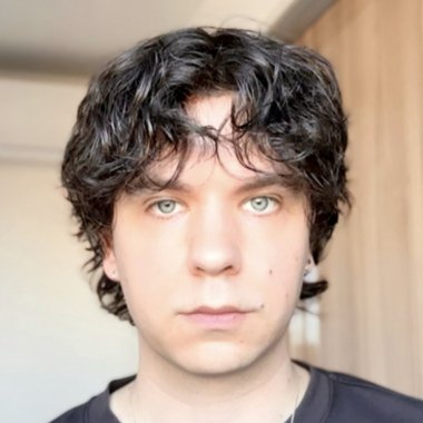 Alex T. - Freelance Ui Designer