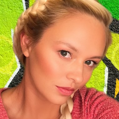 Kate Q. - Freelance Film Producer