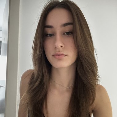 Anemona S. - Freelance Singer