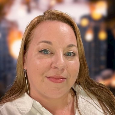 Christine S. - Freelance Graphic Designer