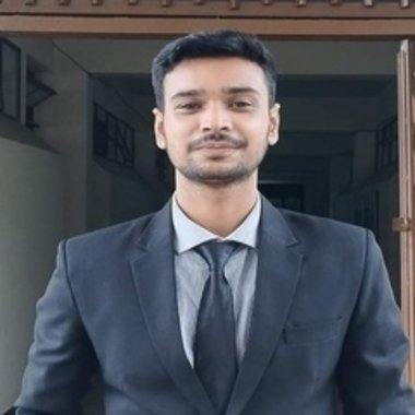 Mahinur I. - Freelance Artworker