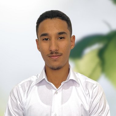 Yassir S. - Freelance Brand Designer