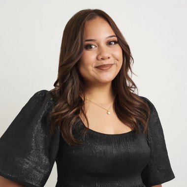 Thea M. - Freelance Designer