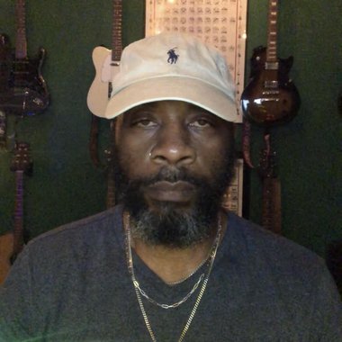 Bob W. - Freelance Music Producer