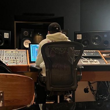 Antoine G. - Freelance Mastering Engineer