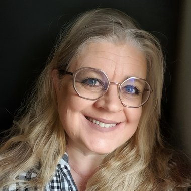 Carolin V. - Freelance Web Designer