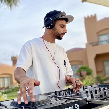Mostafa D. - Freelance Dj