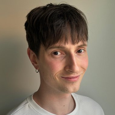 Andreas E. - Freelance Web Developer