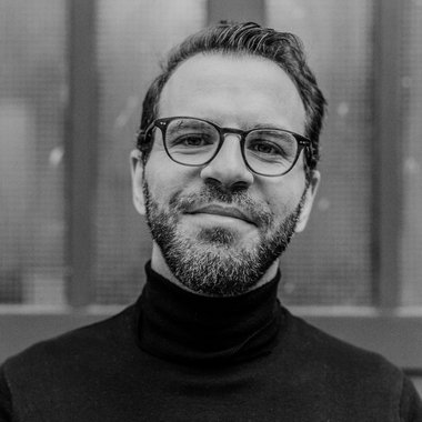Alexander K. - Freelance Graphic Designer