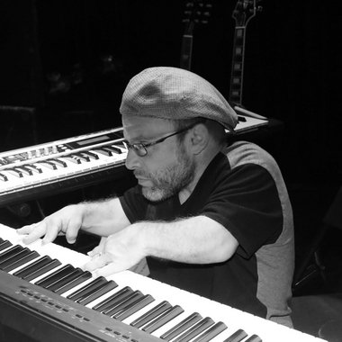 Christopher E. - Freelance Music Producer