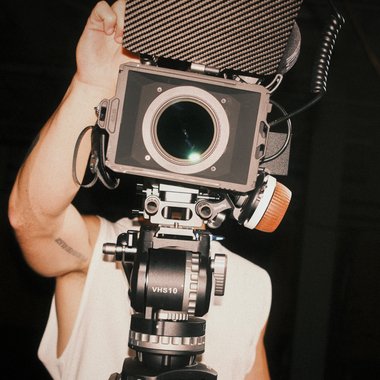 The F. - Freelance Videographer