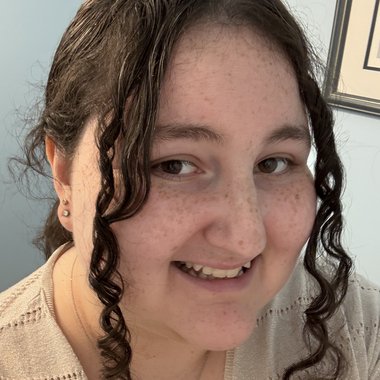 Emma H. - Freelance Content Creator