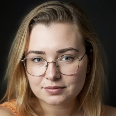 Catelyn F. - Freelance Digital Marketer