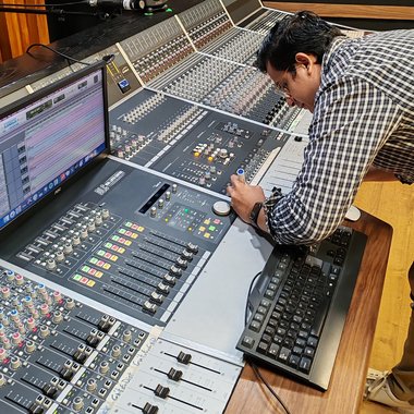 Alan F. - Freelance Voiceover Artist