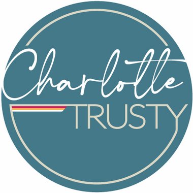 Charlotte T. - Freelance Logo Designer