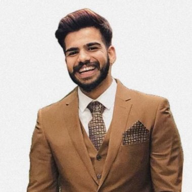 Varun M. - Freelance Graphic Designer