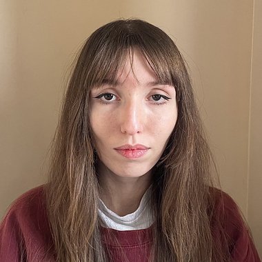 Ananda M. - Freelance Content Strategist