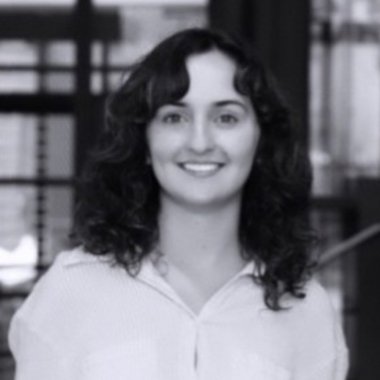 Valentina V. - Freelance Copywriter