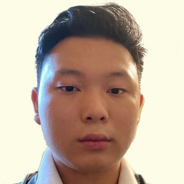 Vincent L. - Freelance Graphic Designer