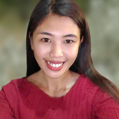 Abigail F. - Freelance Brand Designer