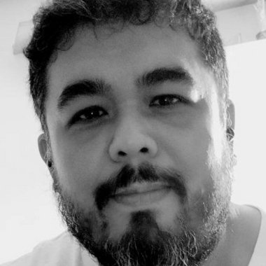 Ricardo E. - Freelance Motion Graphic Designer