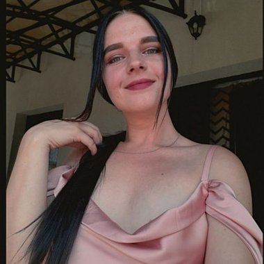 RenataRenata - Freelance Session Artist